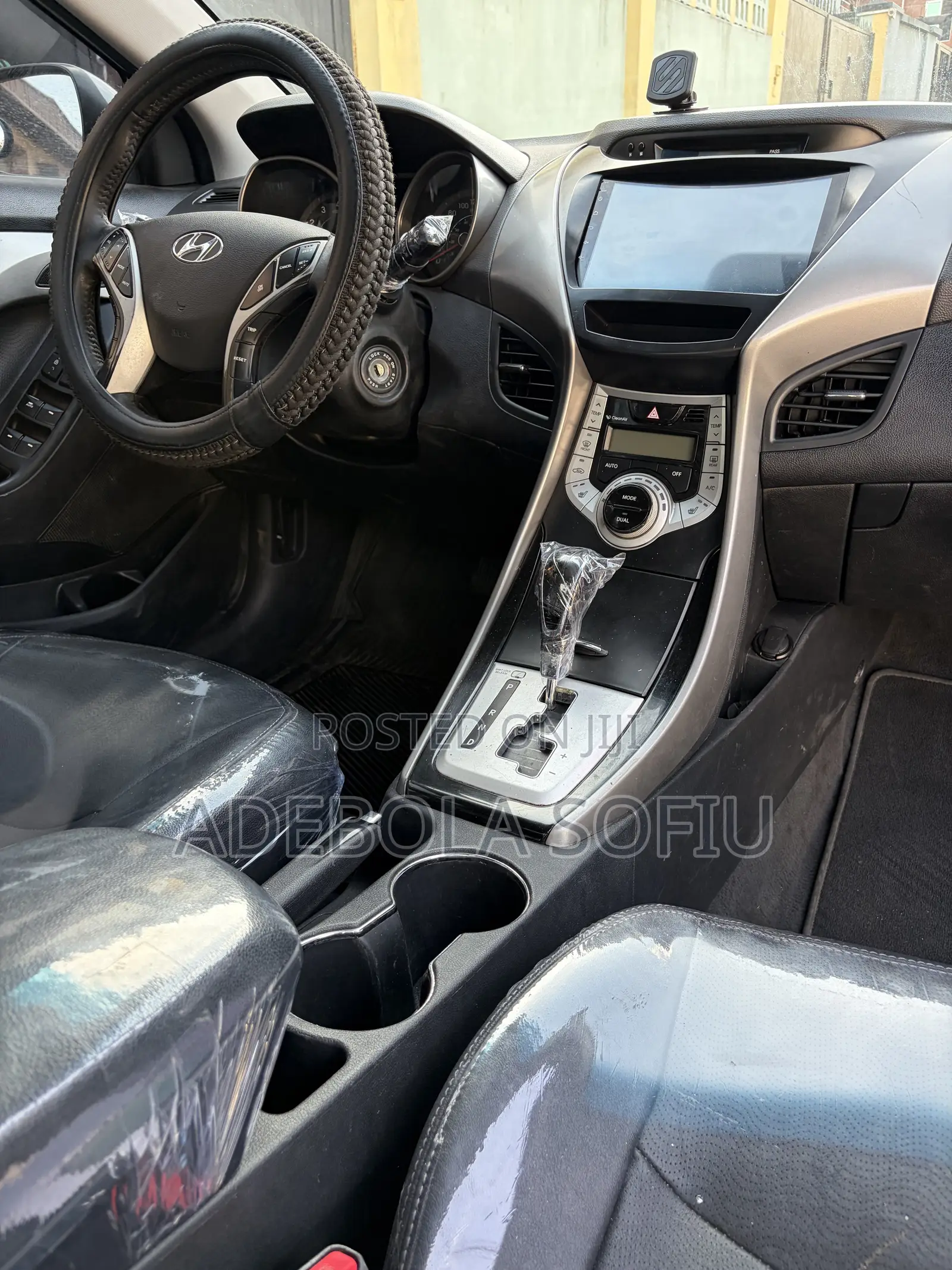 Hyundai Elantra Limited Sedan FWD (1.8L 4cyl 6A) 2013 Silver