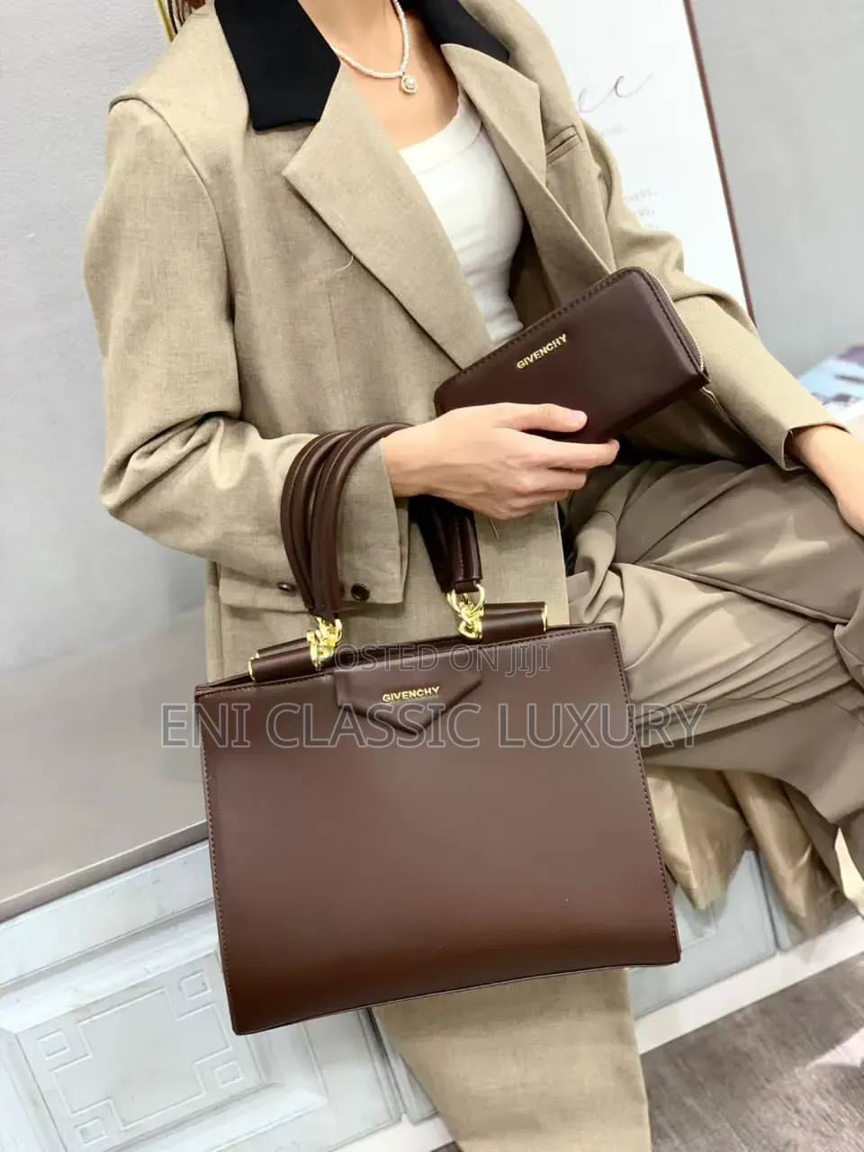 Givenchy Luxury Women's Handbags Best Quality Well Banded Package