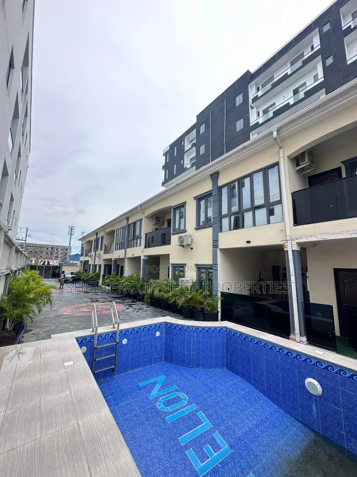 4bdrm Duplex in Lekki Phase 1 for rent