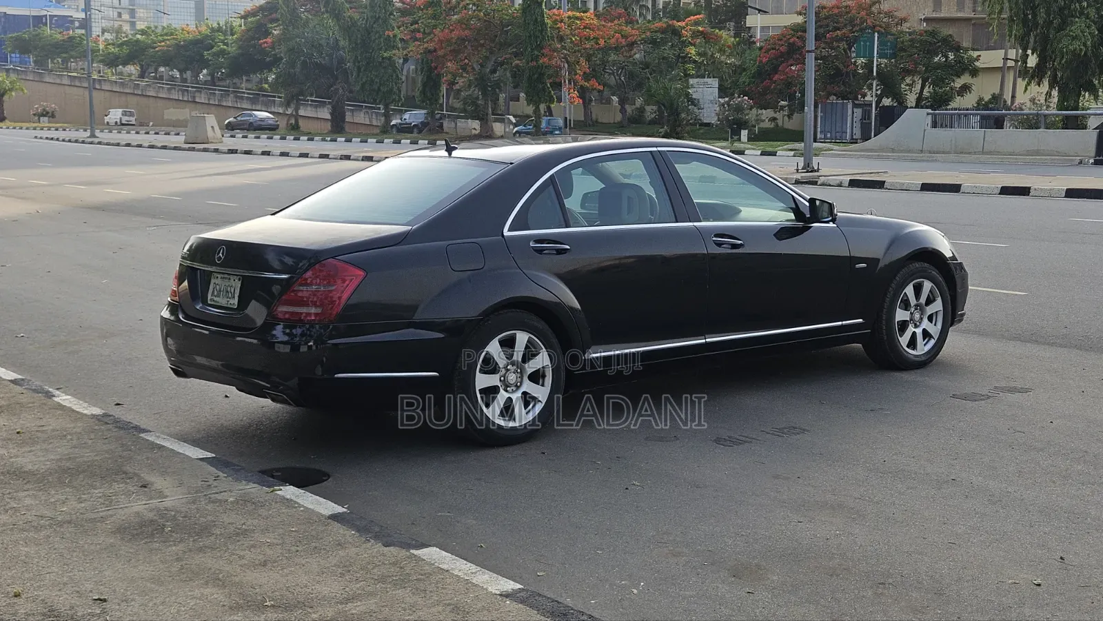 Mercedes-Benz S-Class S 500 BlueEFFICIENCY 4MATIC (W221) 2012 Black