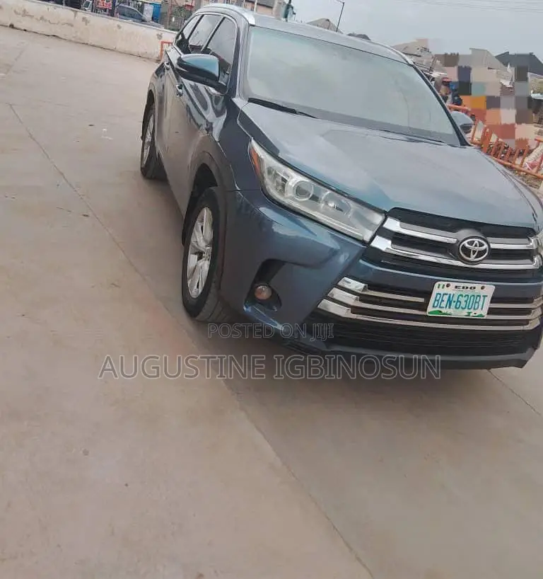 Toyota Highlander 2016 Blue