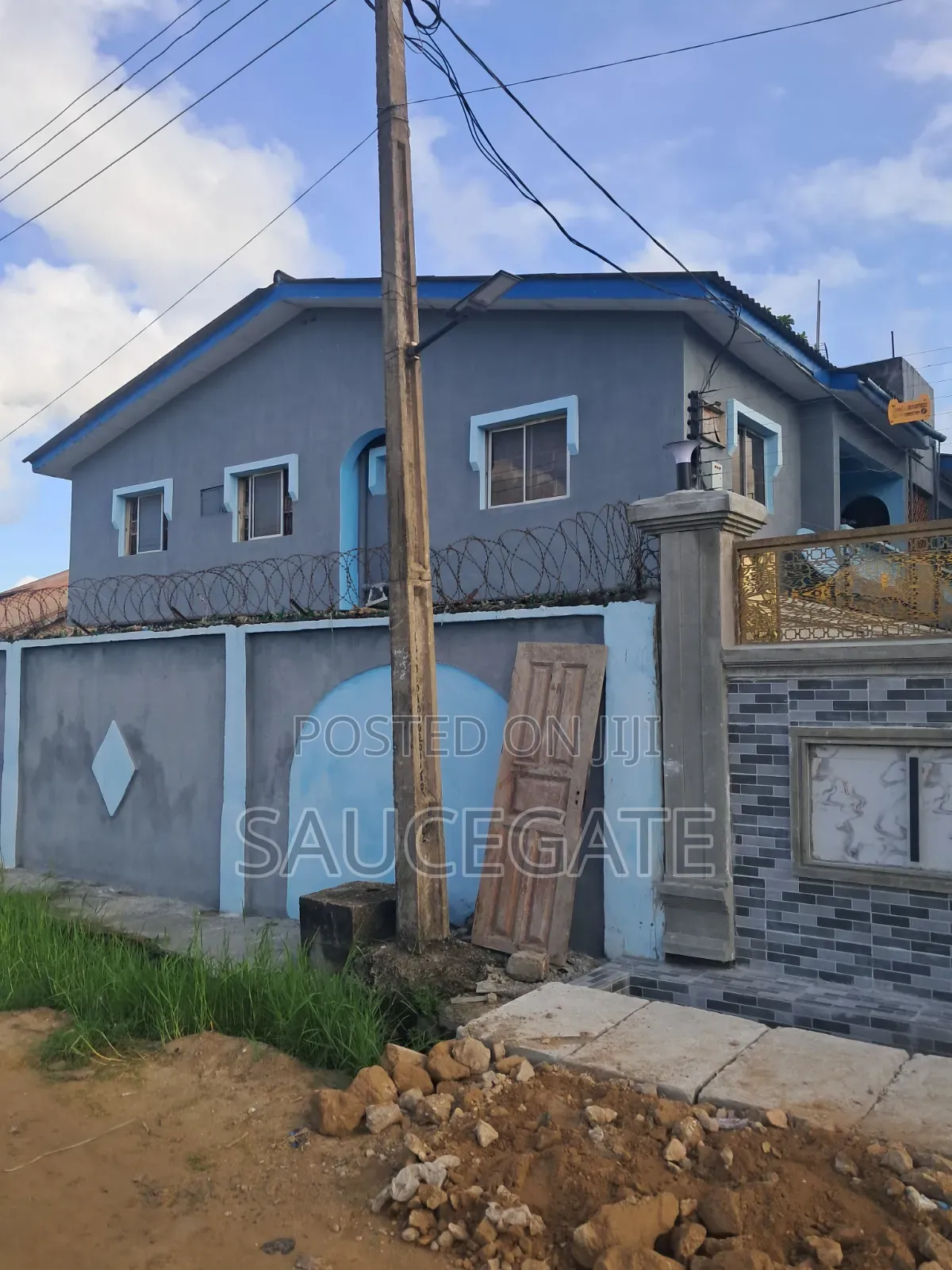 6bdrm Block of Flats in Site C, Satellite Town for sale
