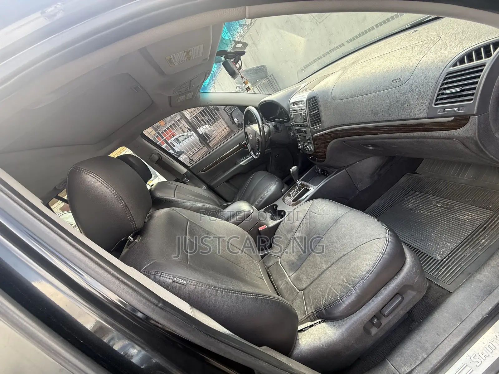 Hyundai Santa Fe Limited 2011 Black