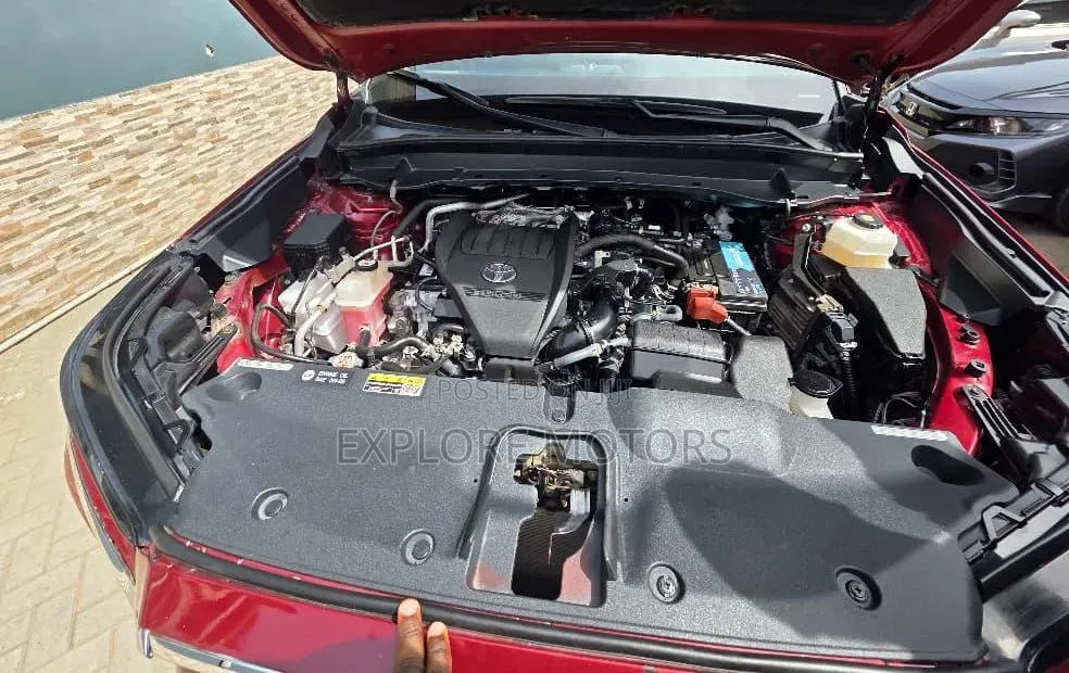Toyota Highlander 2024 Red
