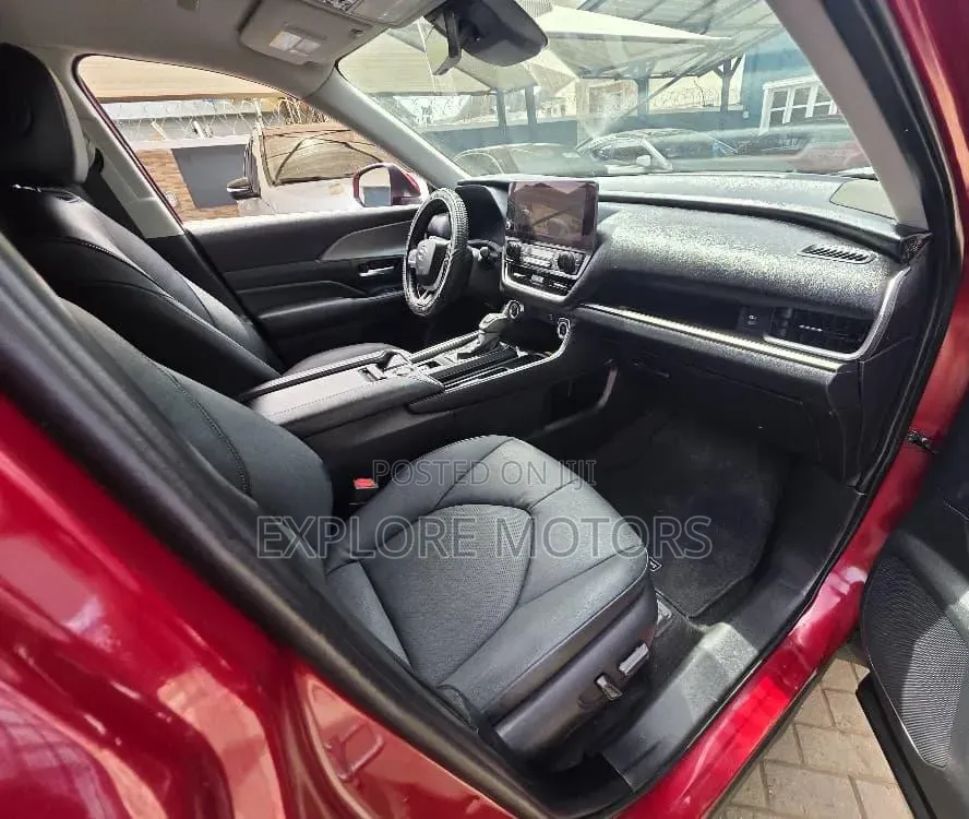 Toyota Highlander 2024 Red