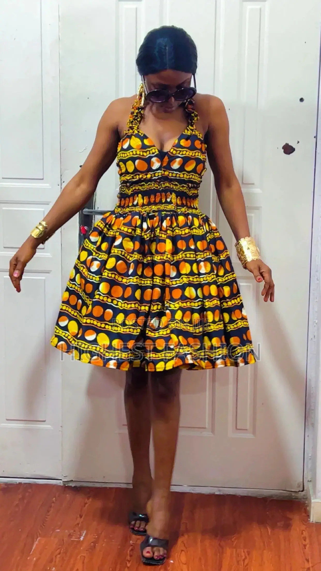 Armless Crop Top With Flare Skirt - Style 904