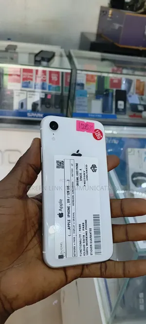 Apple iPhone XR 128 GB White