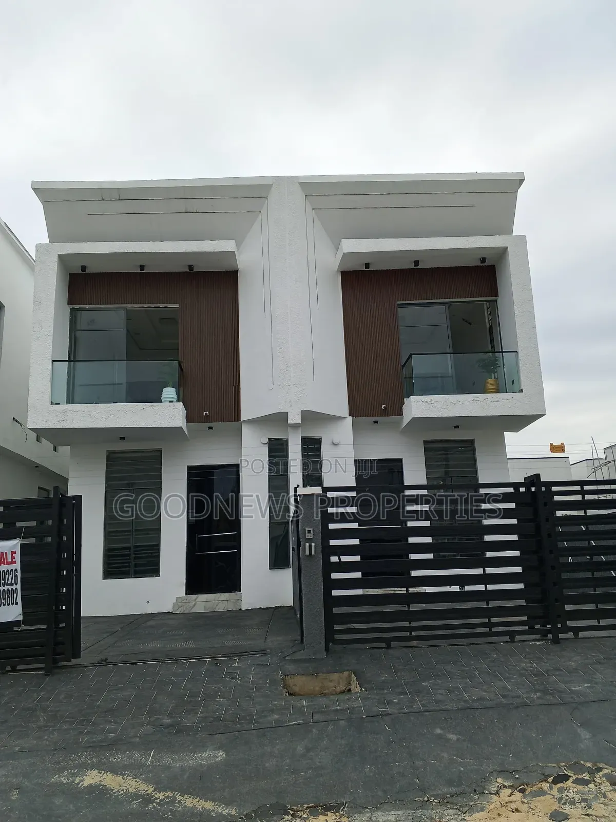 4bdrm Duplex in Ikota ,Lekki for sale