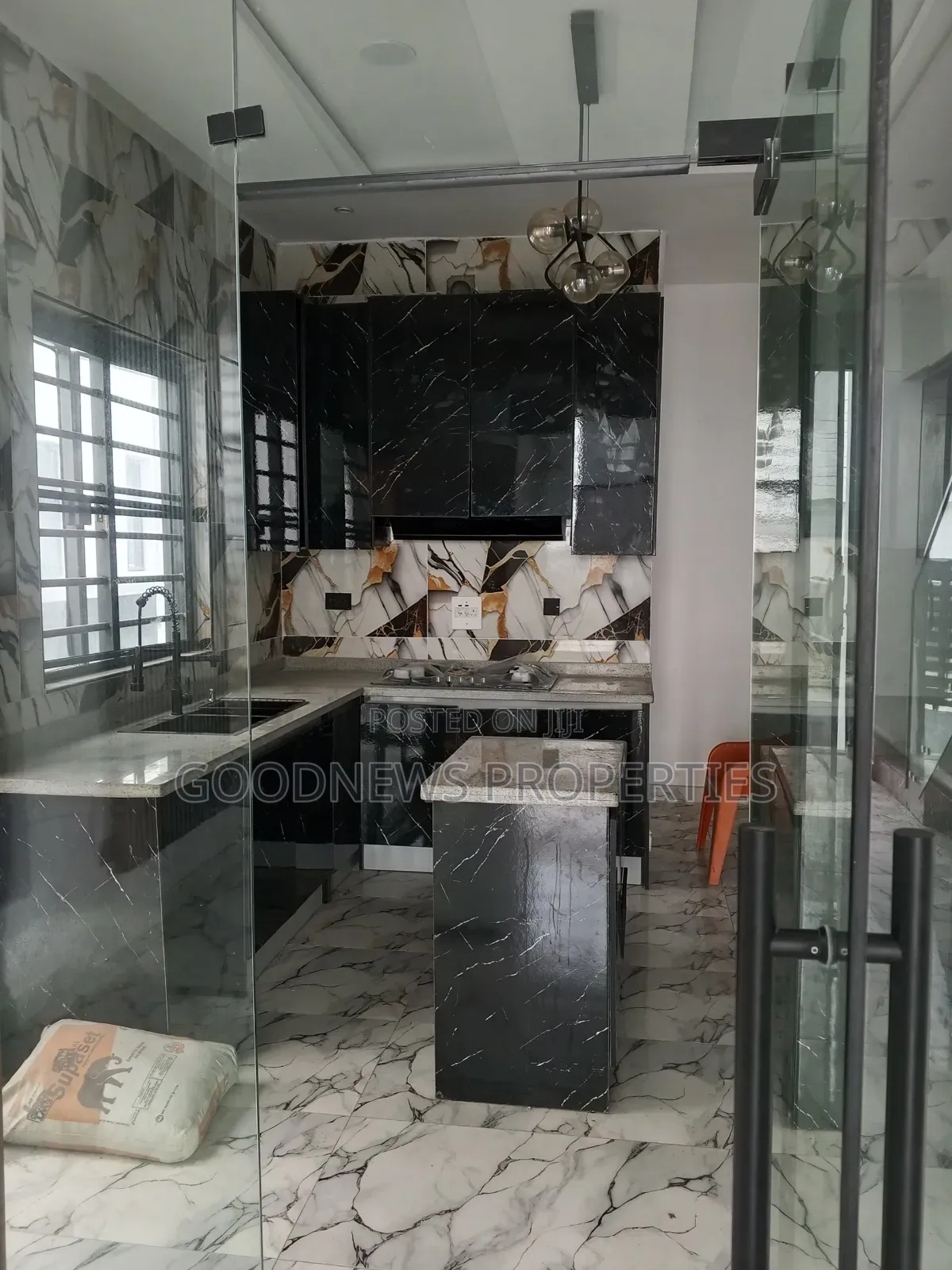 4bdrm Duplex in Ikota ,Lekki for sale