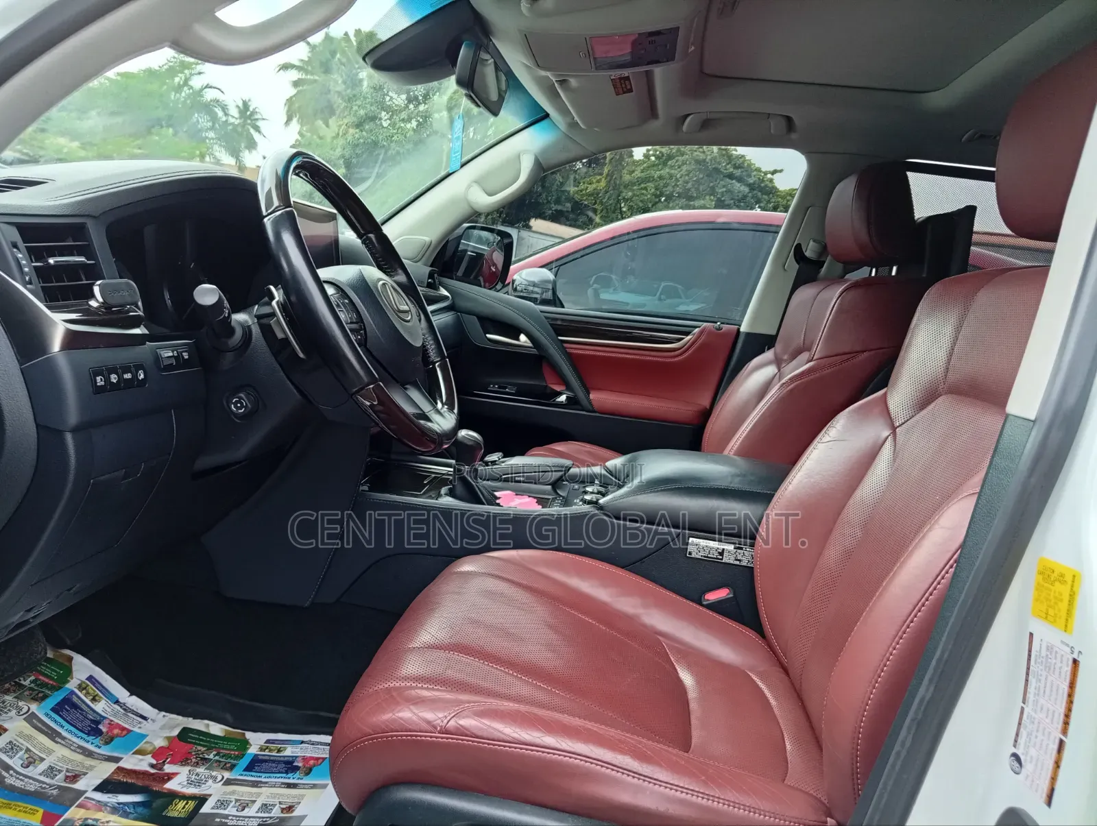 Lexus LX 570 AWD 2016 White