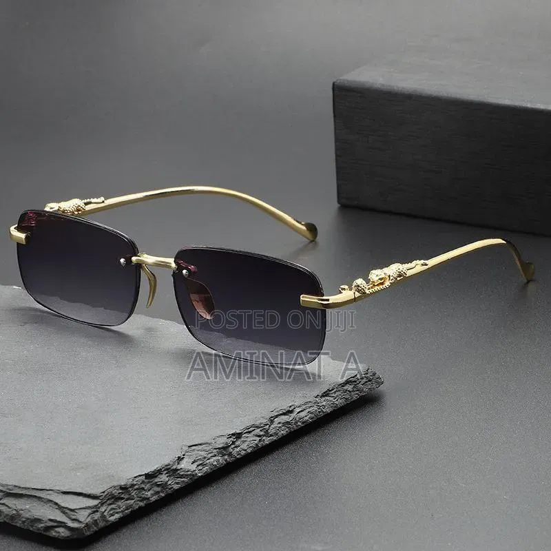 Luxurious Rectangular Sunglasses