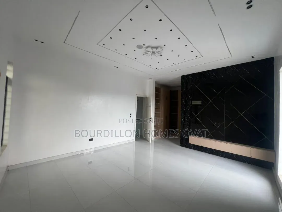 4bdrm Duplex in Lekki Palm City for sale