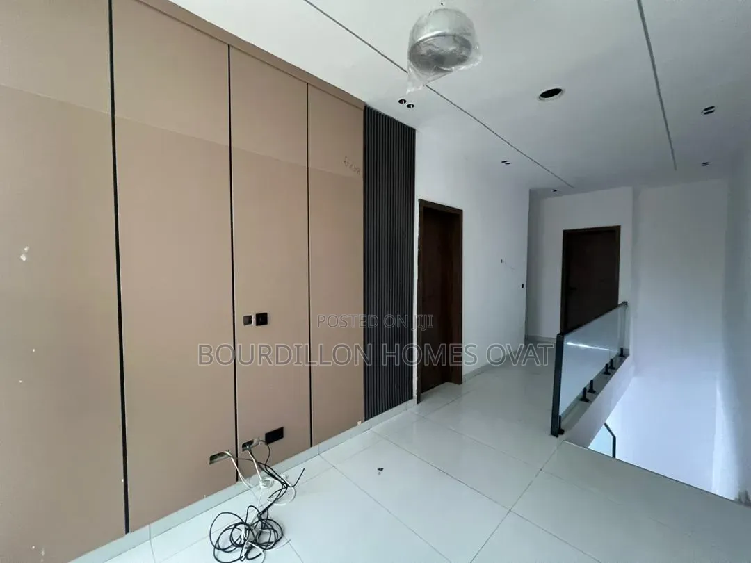 4bdrm Duplex in Lekki Palm City for sale