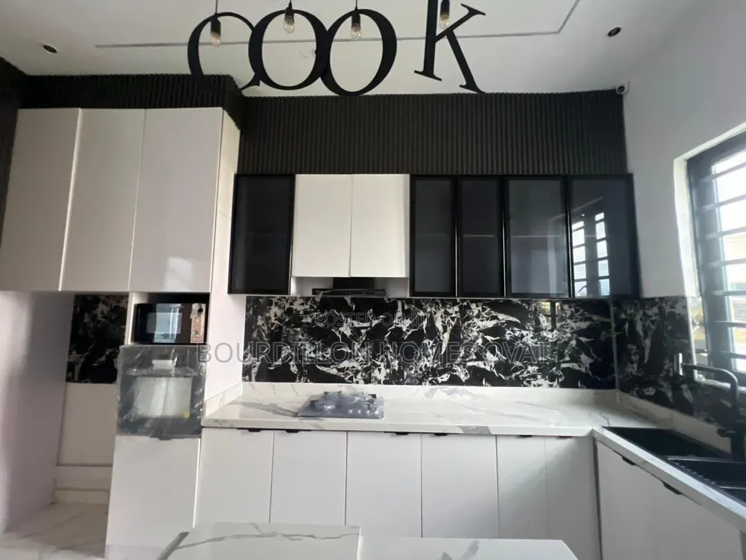 4bdrm Duplex in Lekki Palm City for sale