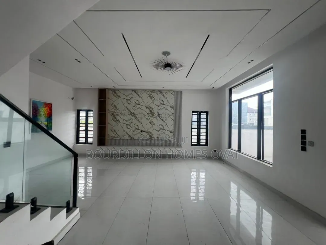 4bdrm Duplex in Lekki Palm City for sale
