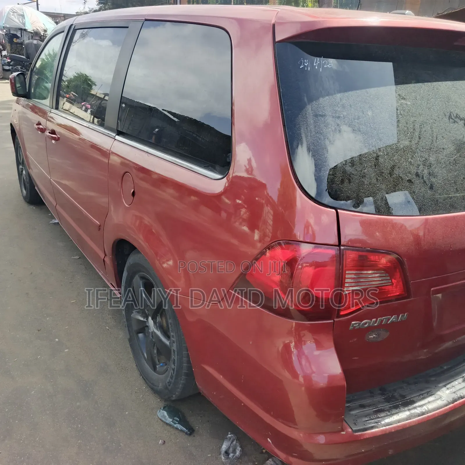 Volkswagen Routan 2008 Red
