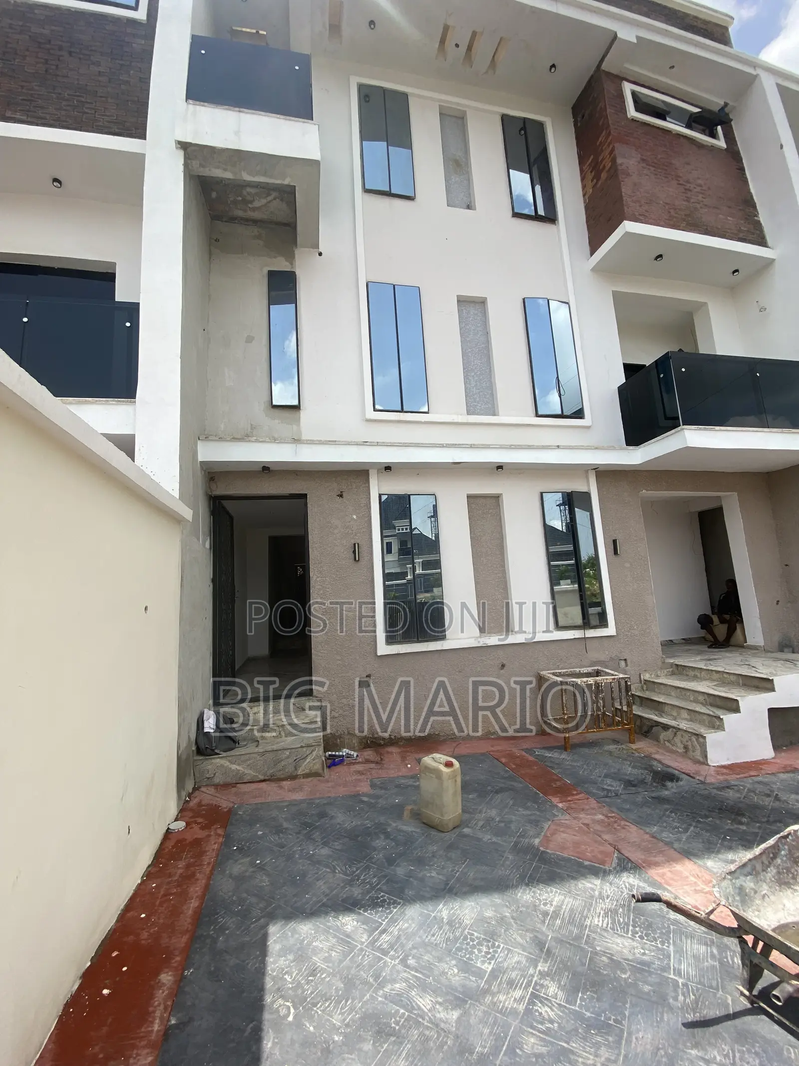 4bdrm Duplex in Guzape Main for sale