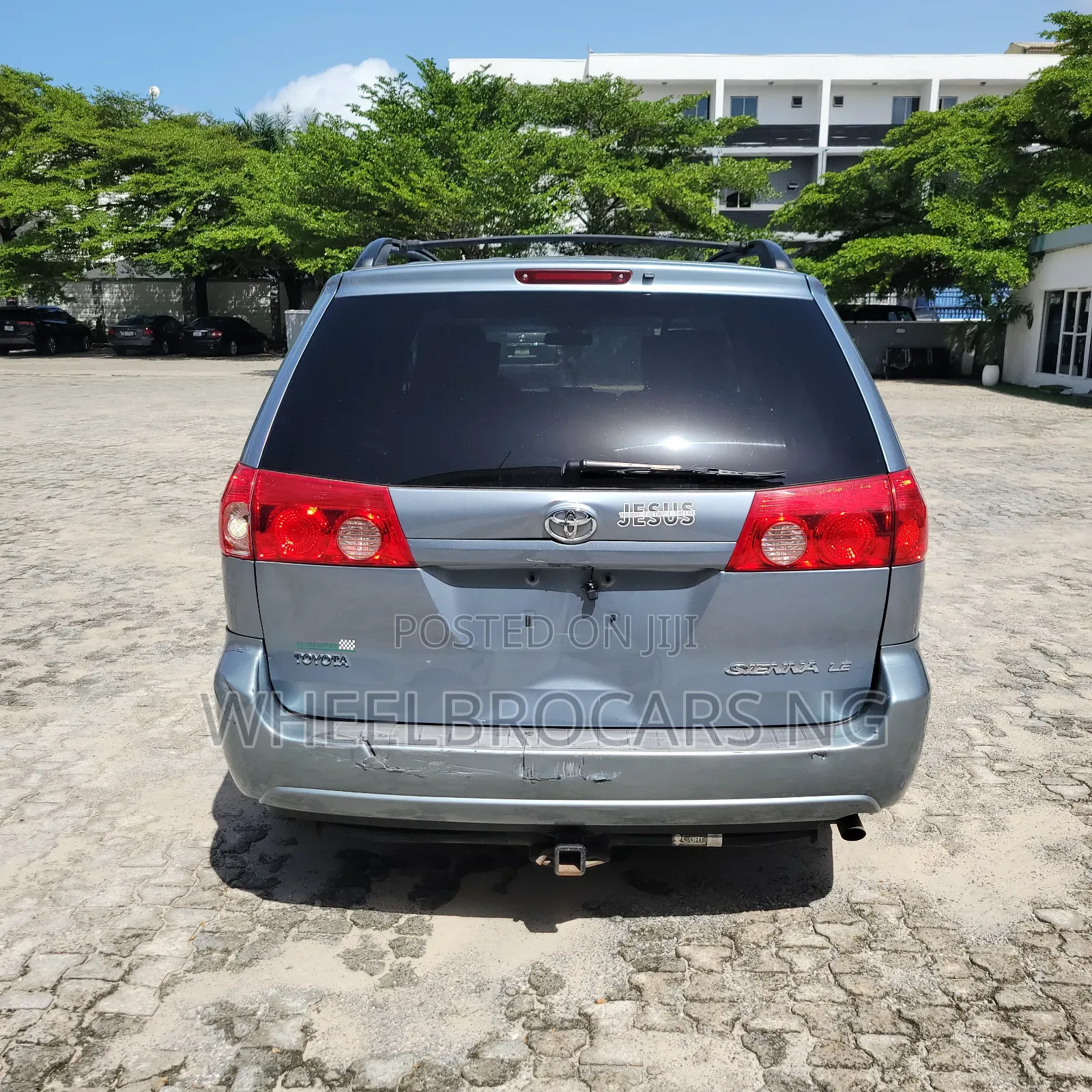 Toyota Sienna LE 8 Passenger 2010 Blue