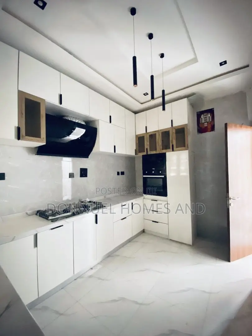 4bdrm Duplex in Sangotedo for sale