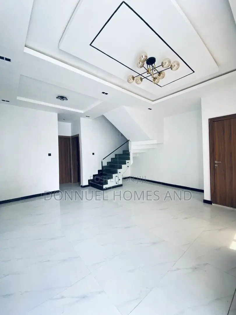 4bdrm Duplex in Sangotedo for sale