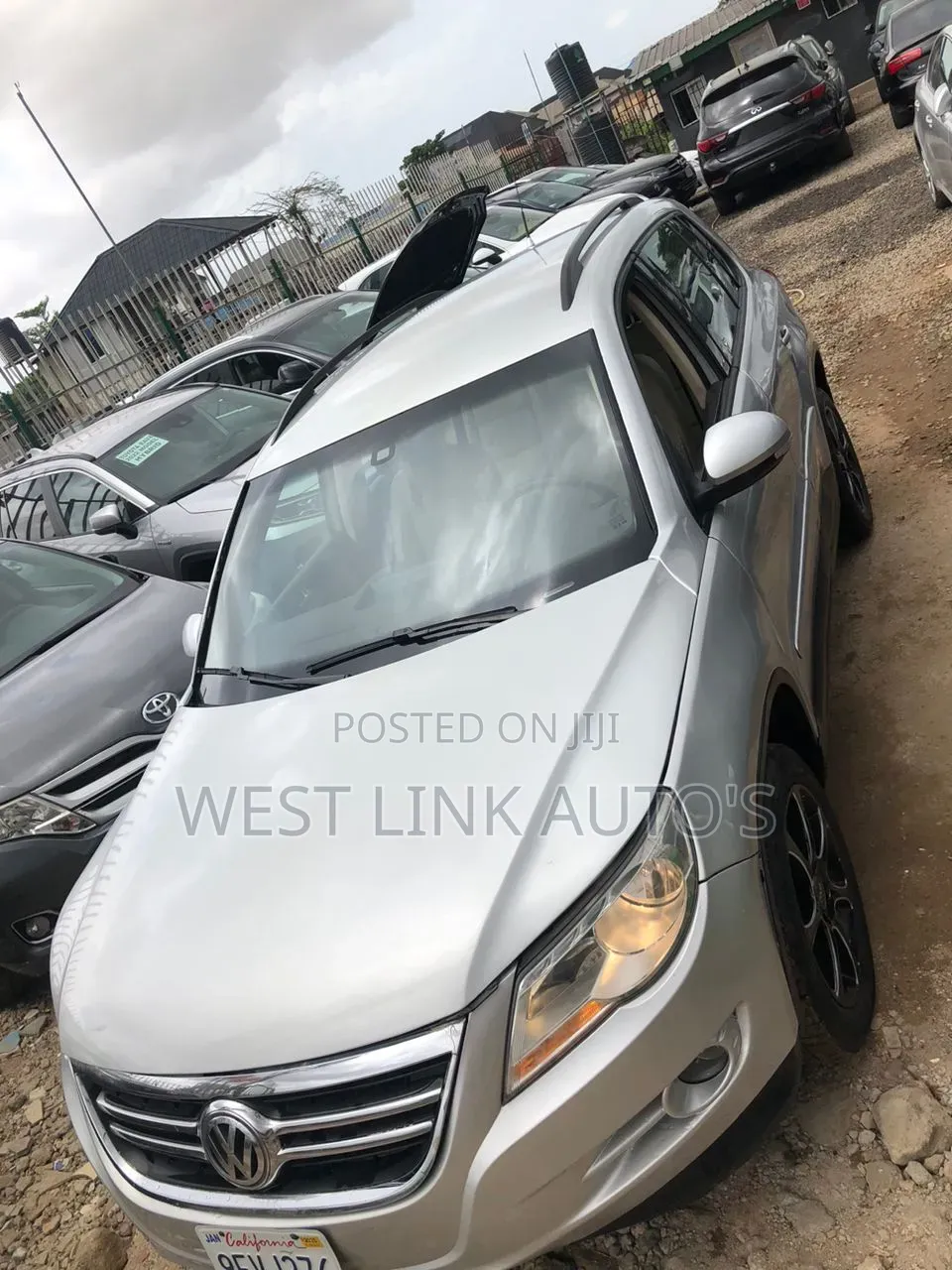 Volkswagen Tiguan 2011 Silver
