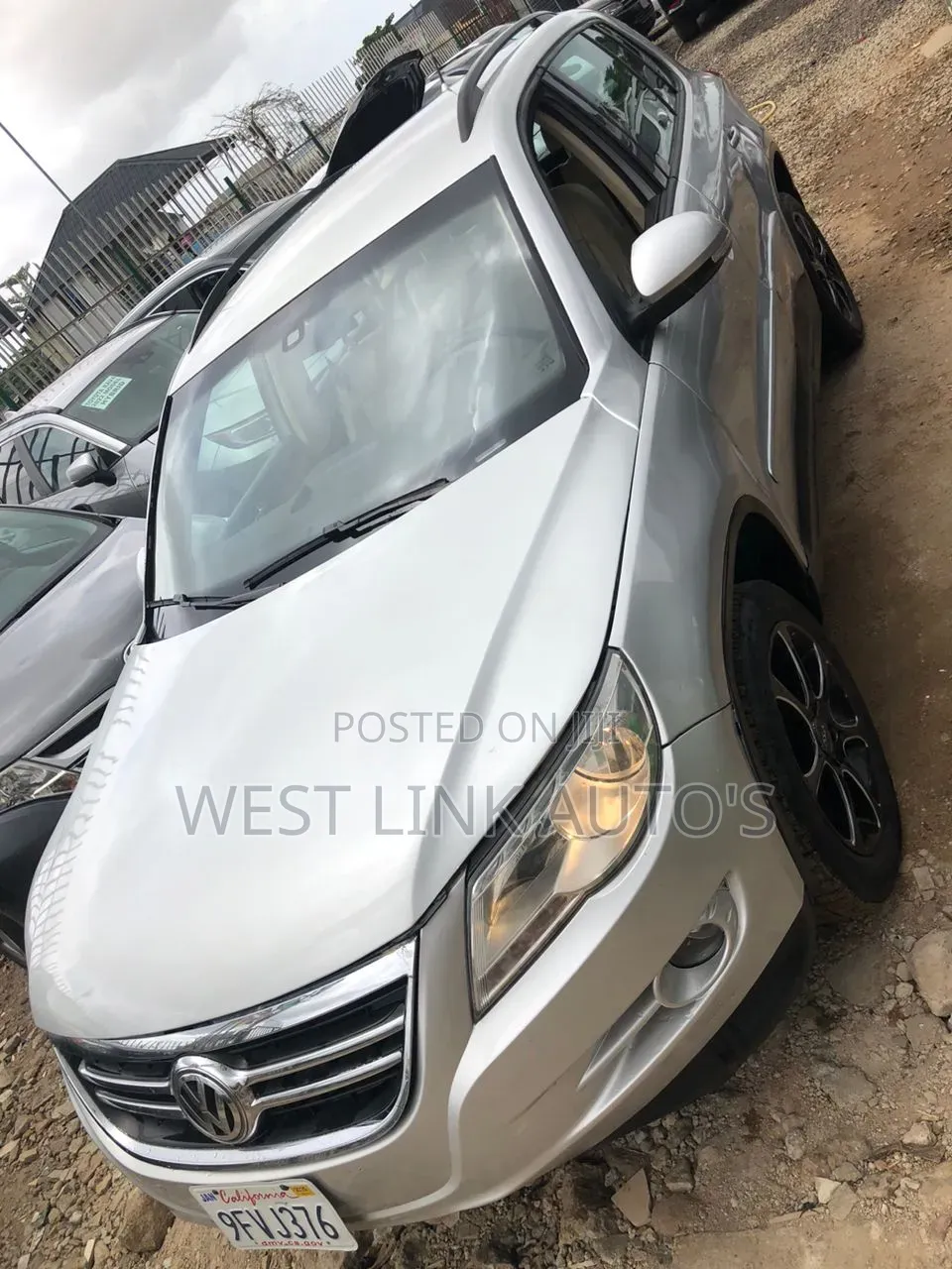 Volkswagen Tiguan 2011 Silver