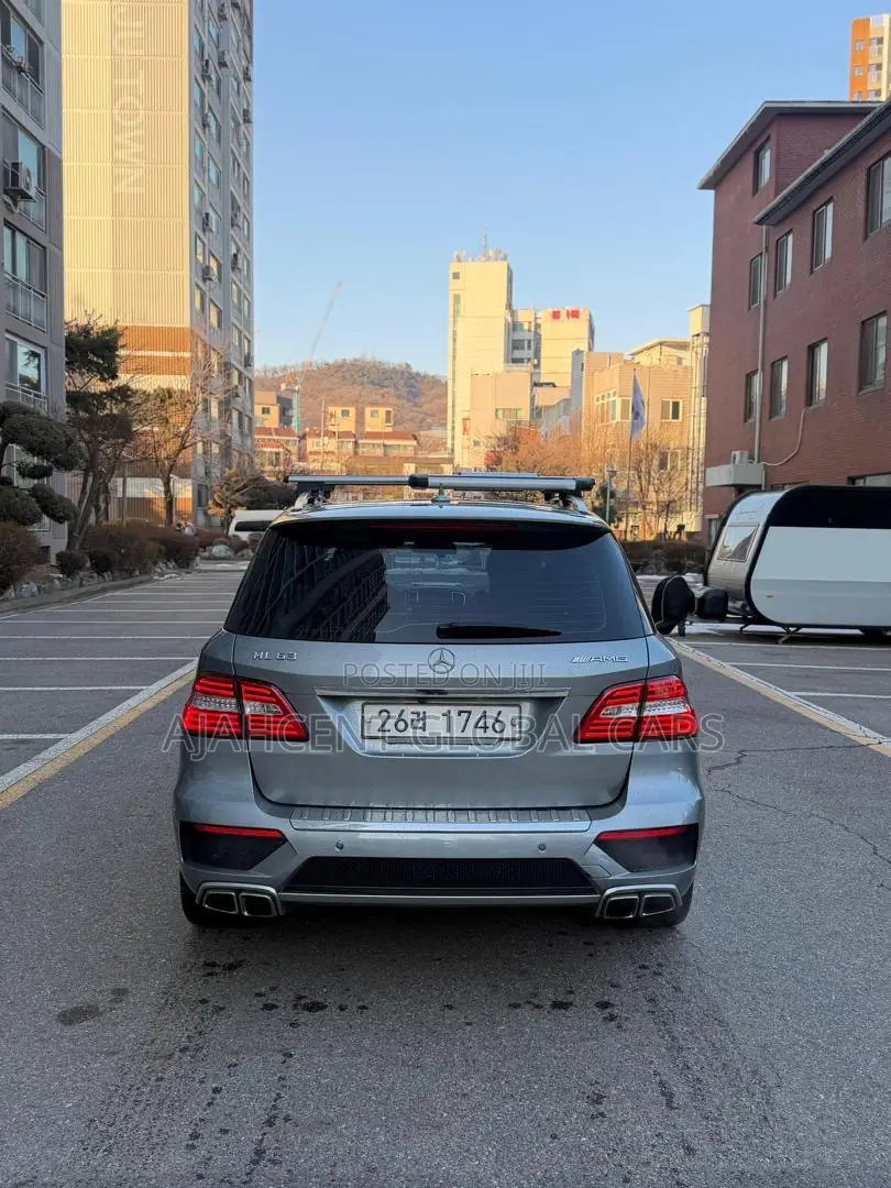 Mercedes-Benz M Class ML63 AMG 4dr SUV AWD (5.5L 8cyl Turbo 7A) 2014 Silver