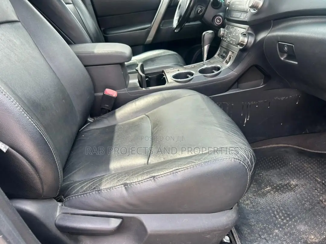 Toyota Highlander Sport 2010 Gray