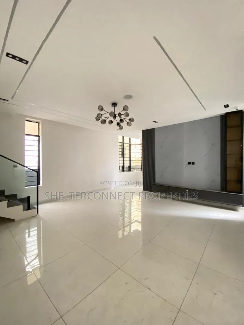 4bdrm Duplex in Sangotedo for sale