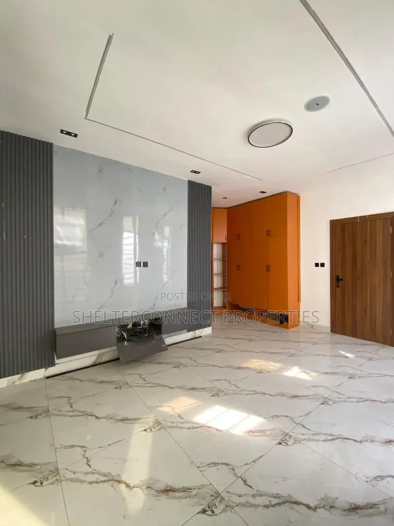 4bdrm Duplex in Sangotedo for sale