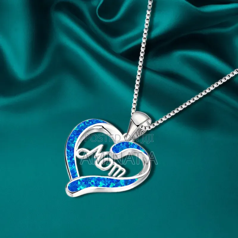 Love Shaped Mom Necklace Pendant