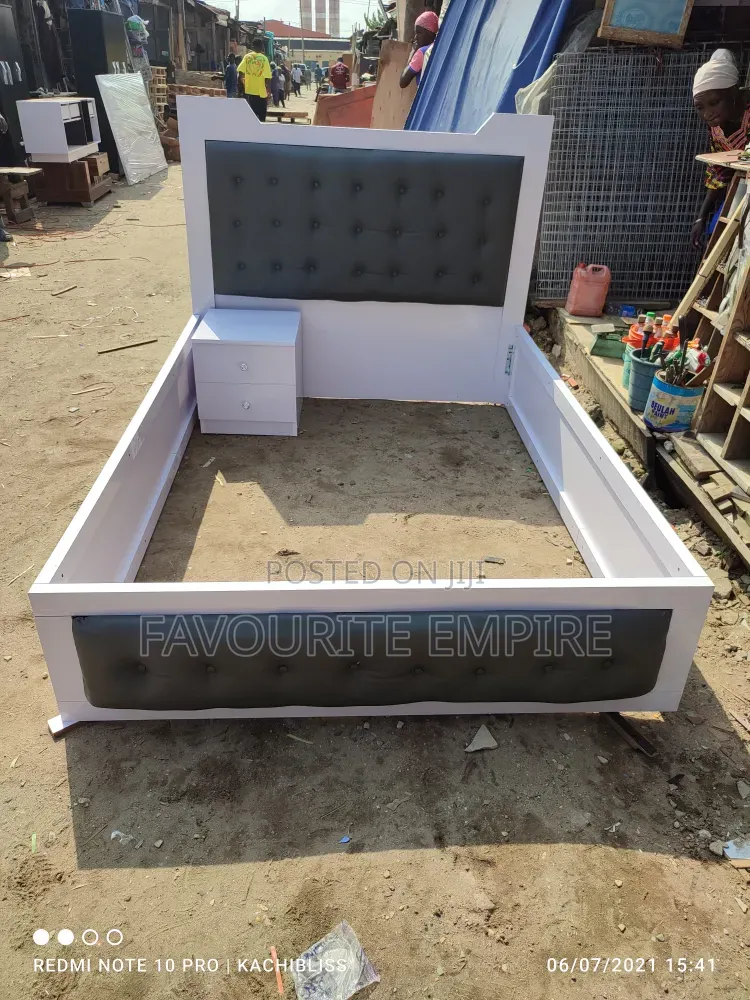 4andhalfby6 Bedframe