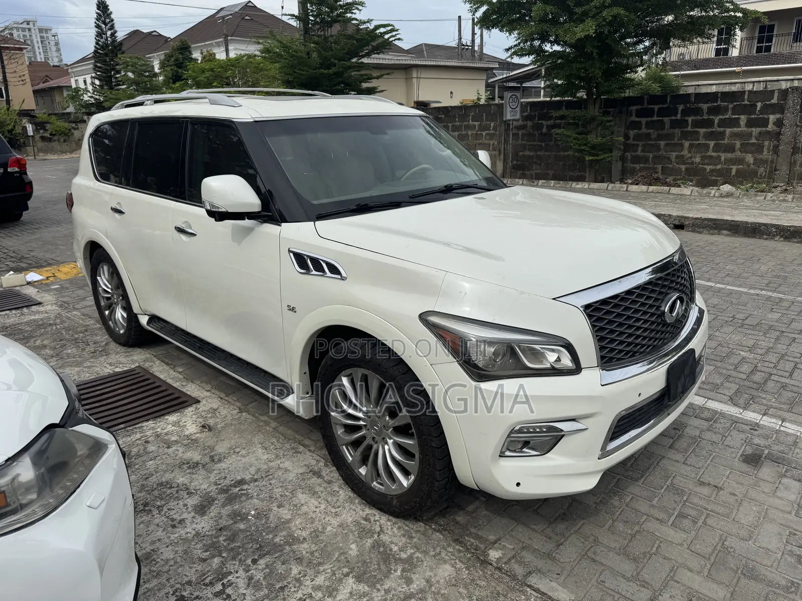 Infiniti QX80 2016 White