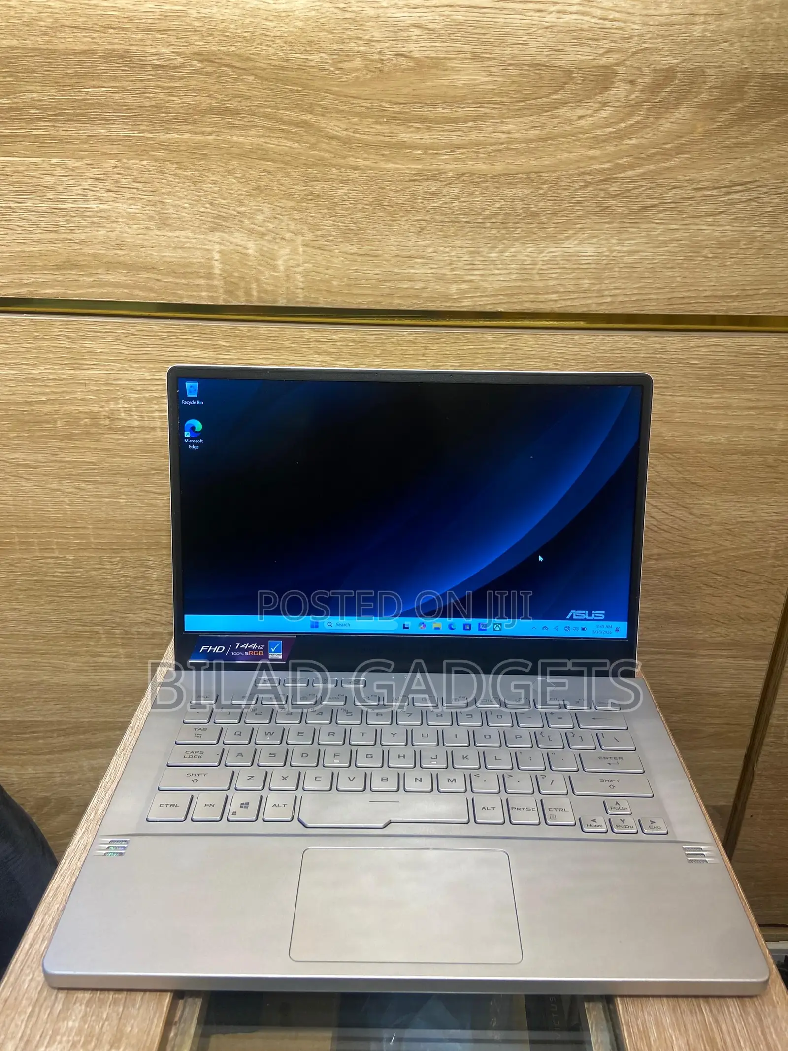 Laptop Asus ROG Zephyrus G14 16GB AMD Ryzen 9 SSD 1T