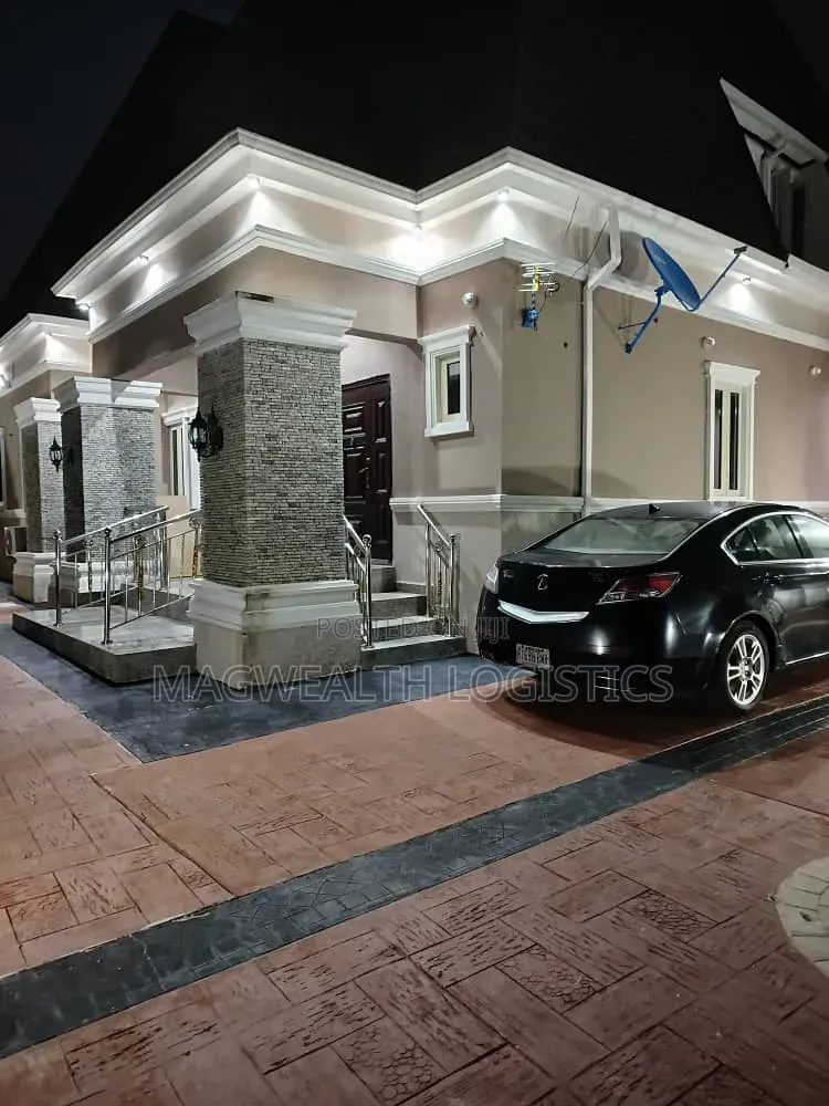 5bdrm Penthouse in Wasa for sale