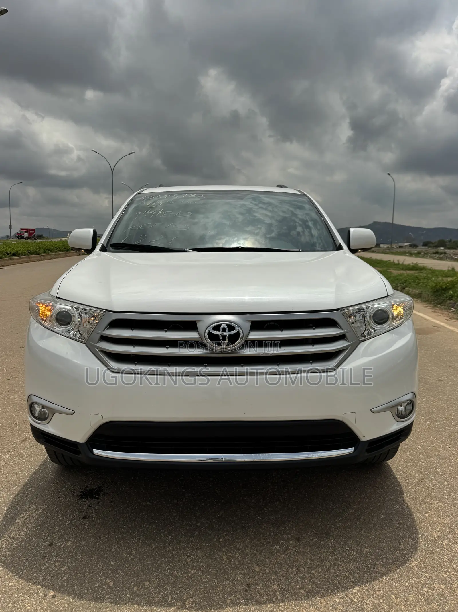 Toyota Highlander Limited 3.5L 2WD 2013 White