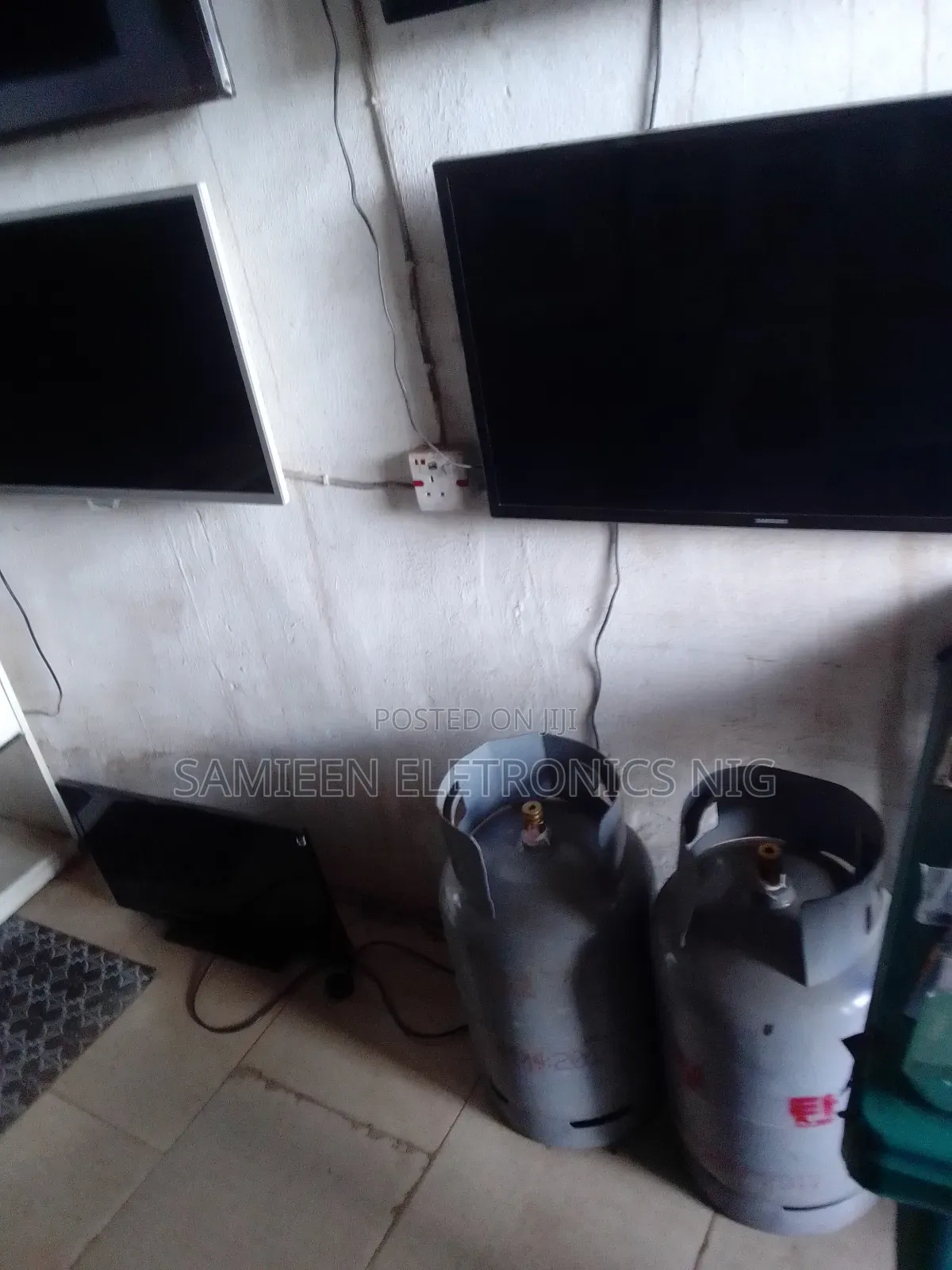 London Imported Gas Cylinder 14kg Available, 100% Original