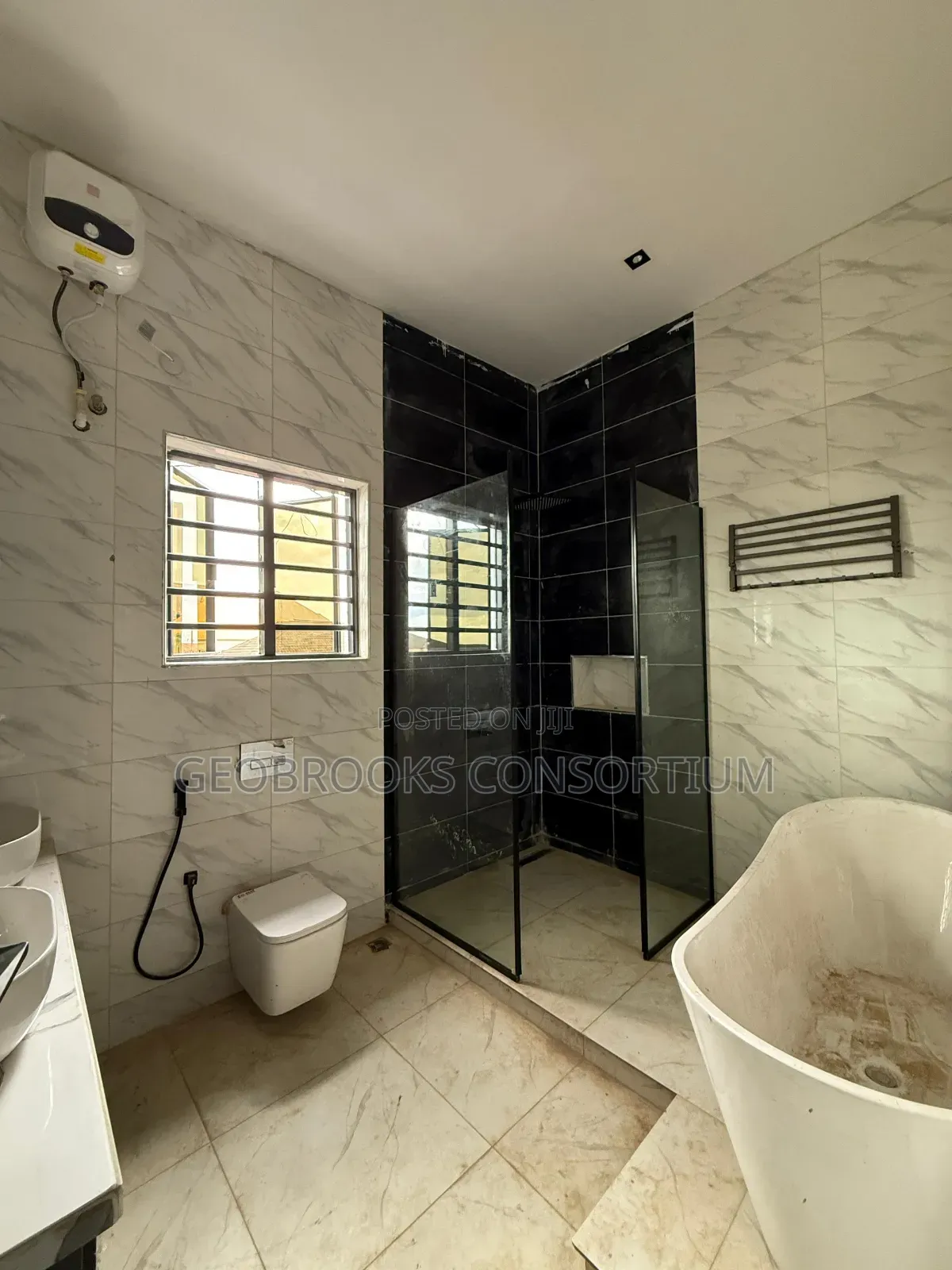 4bdrm Duplex in Oke'Badan Estate, Akobo for sale