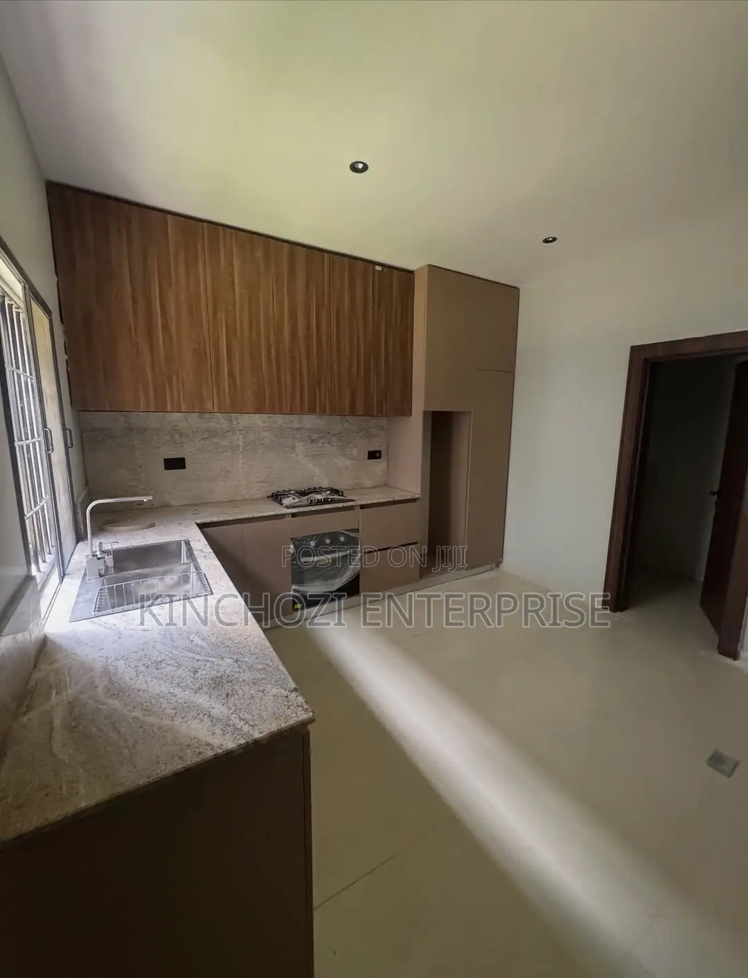 3bdrm Duplex in Apo, Zone B for rent