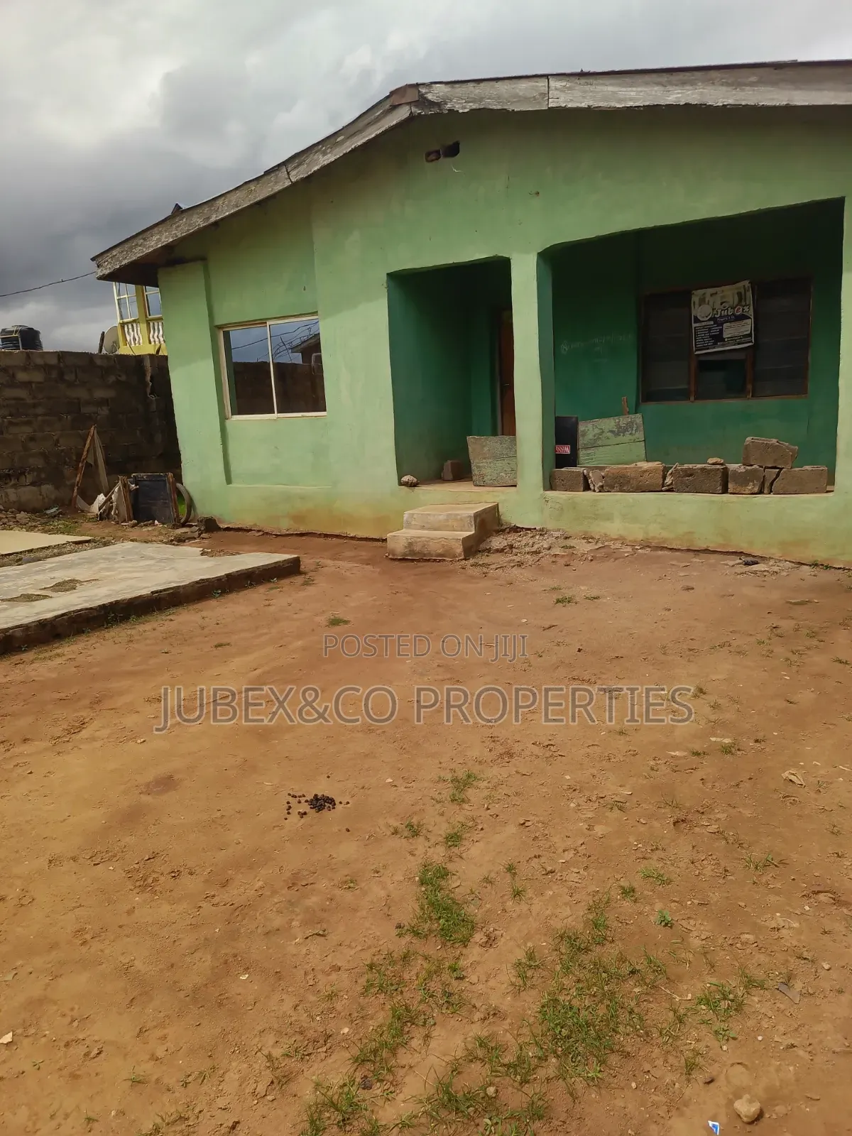 8bdrm Bungalow in Sango Ota for rent