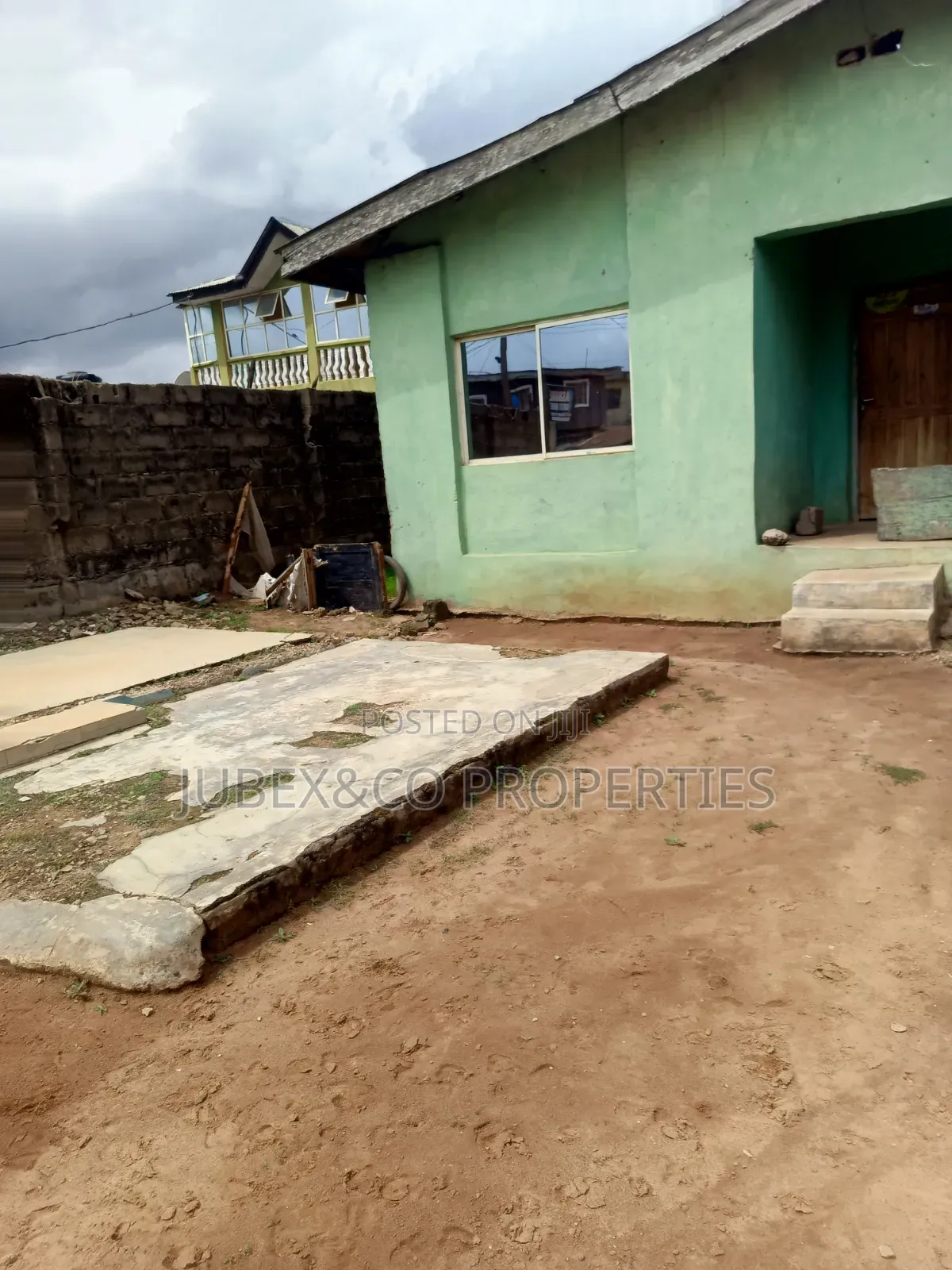 8bdrm Bungalow in Sango Ota for rent
