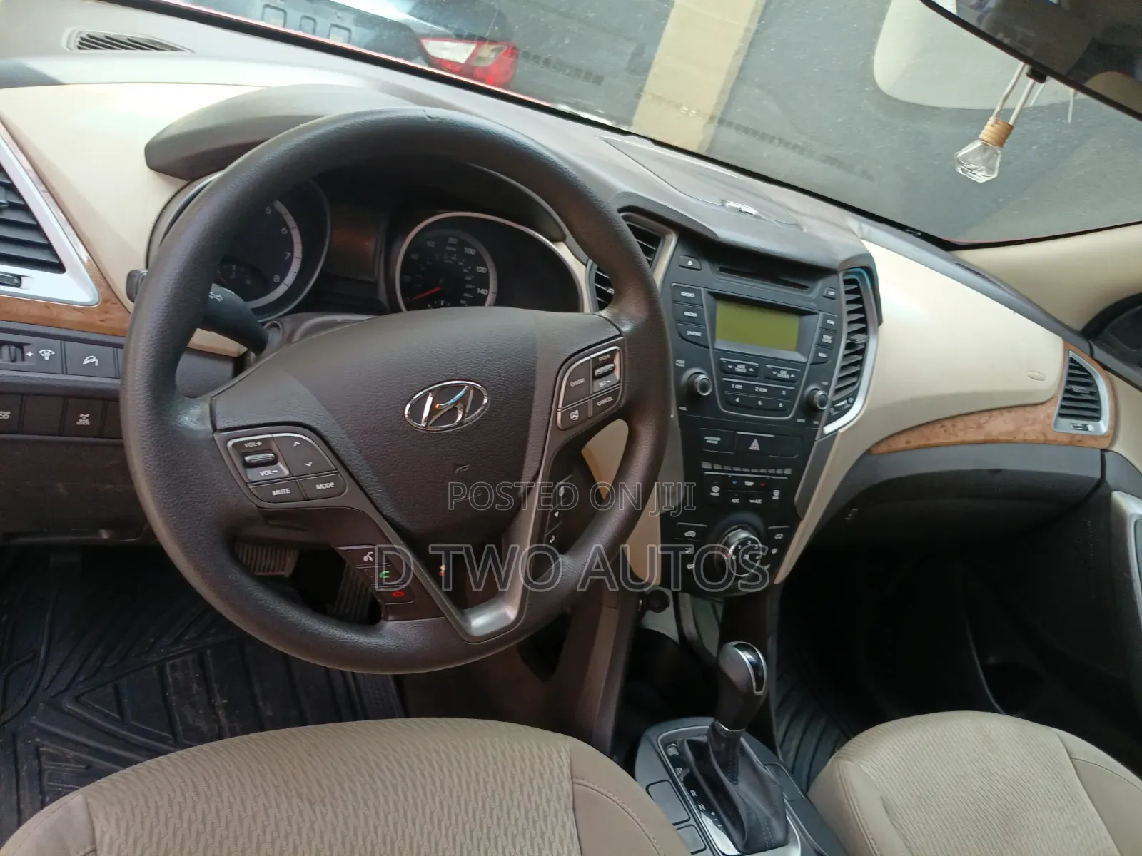 Hyundai Santa Fe SE FWD 2016 Red