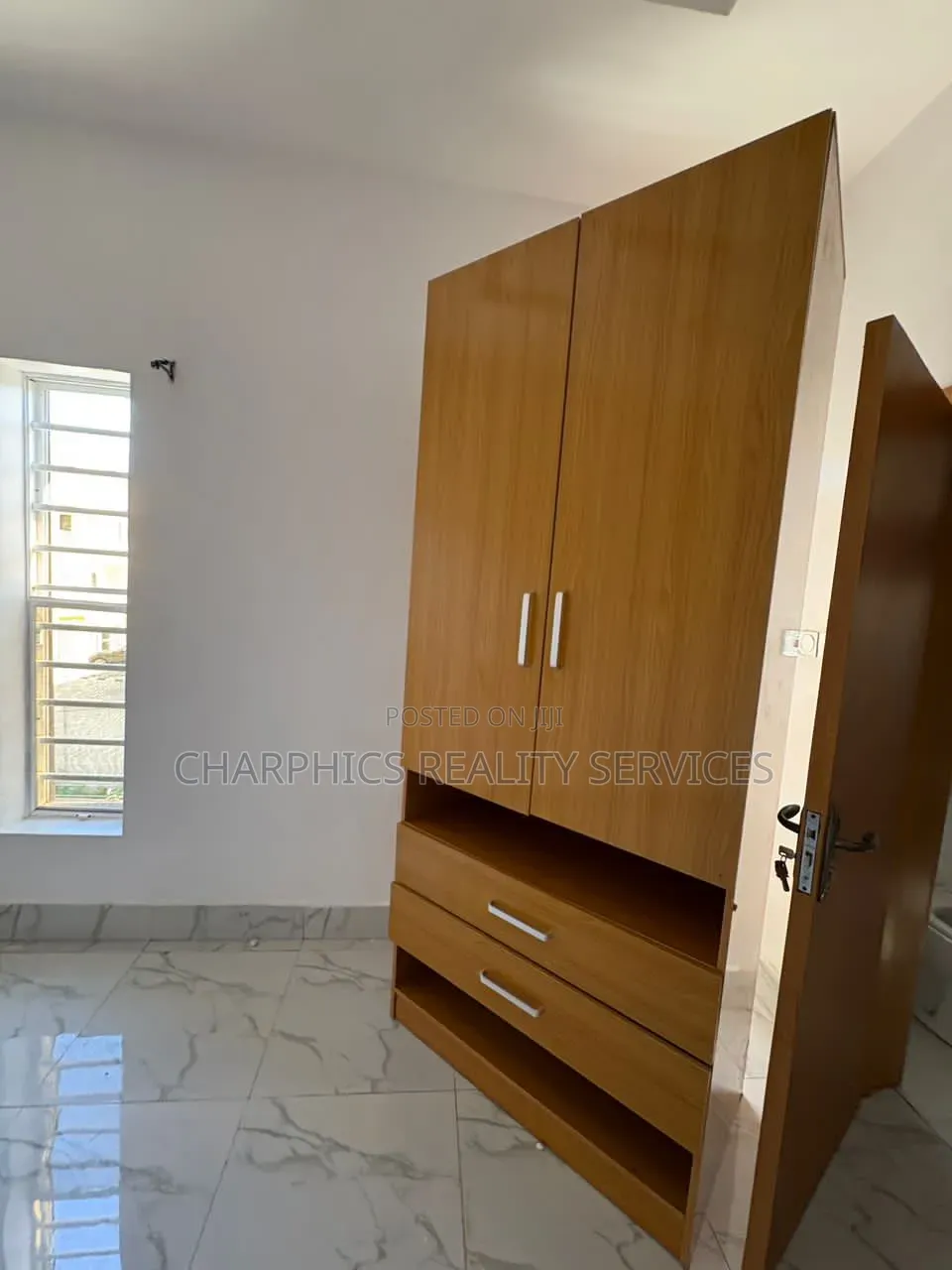 Mini Flat in Lekki Phase 2 for rent