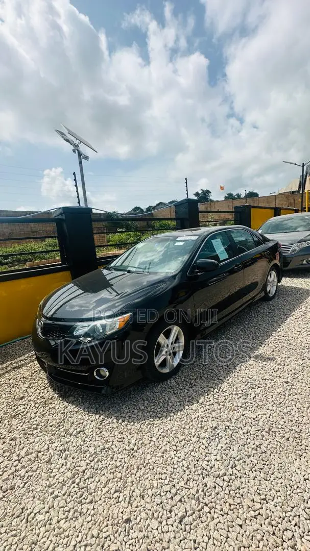Toyota Camry SE 4dr Sedan (2.5L 4cyl 6A) 2012 Black