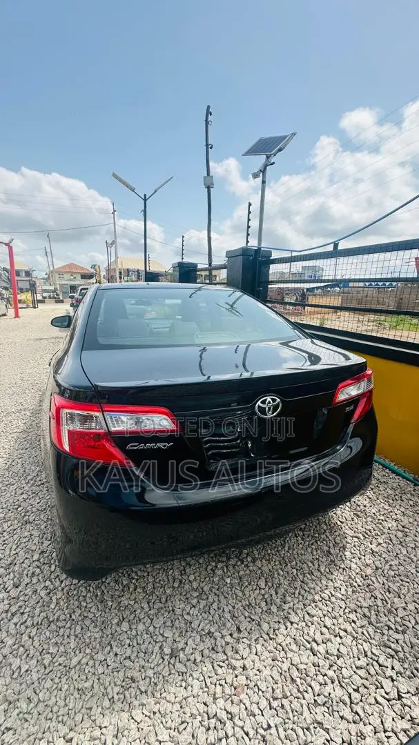 Toyota Camry SE 4dr Sedan (2.5L 4cyl 6A) 2012 Black
