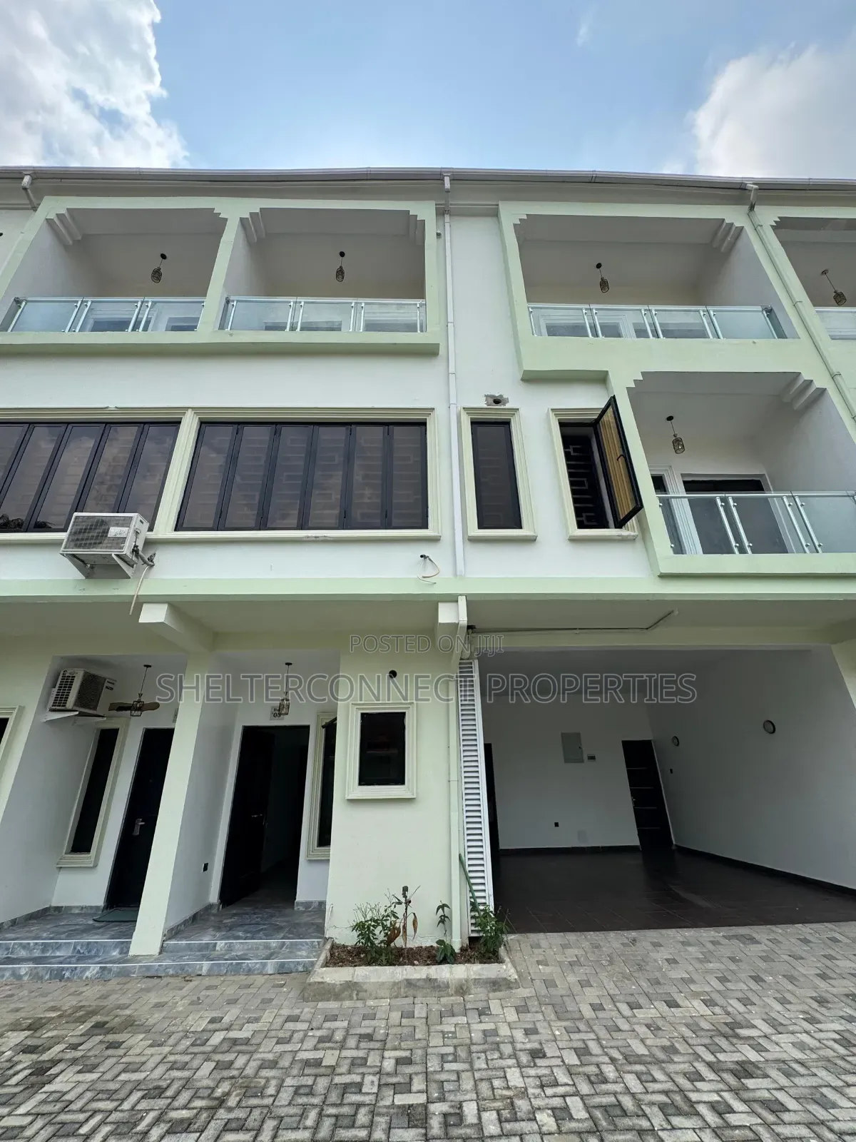 4bdrm Duplex in Ikoyi S.W for sale