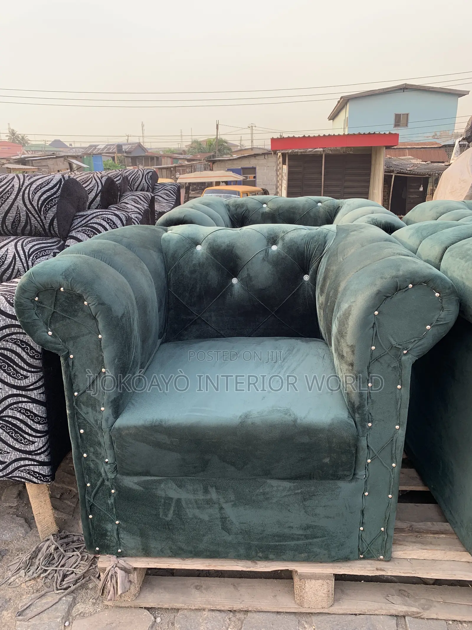 Brand New Design 7 Sleek Seater