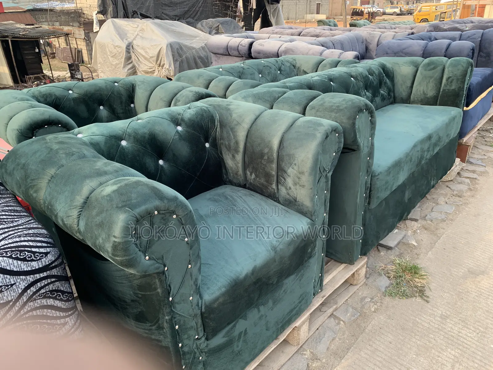 Brand New Design 7 Sleek Seater