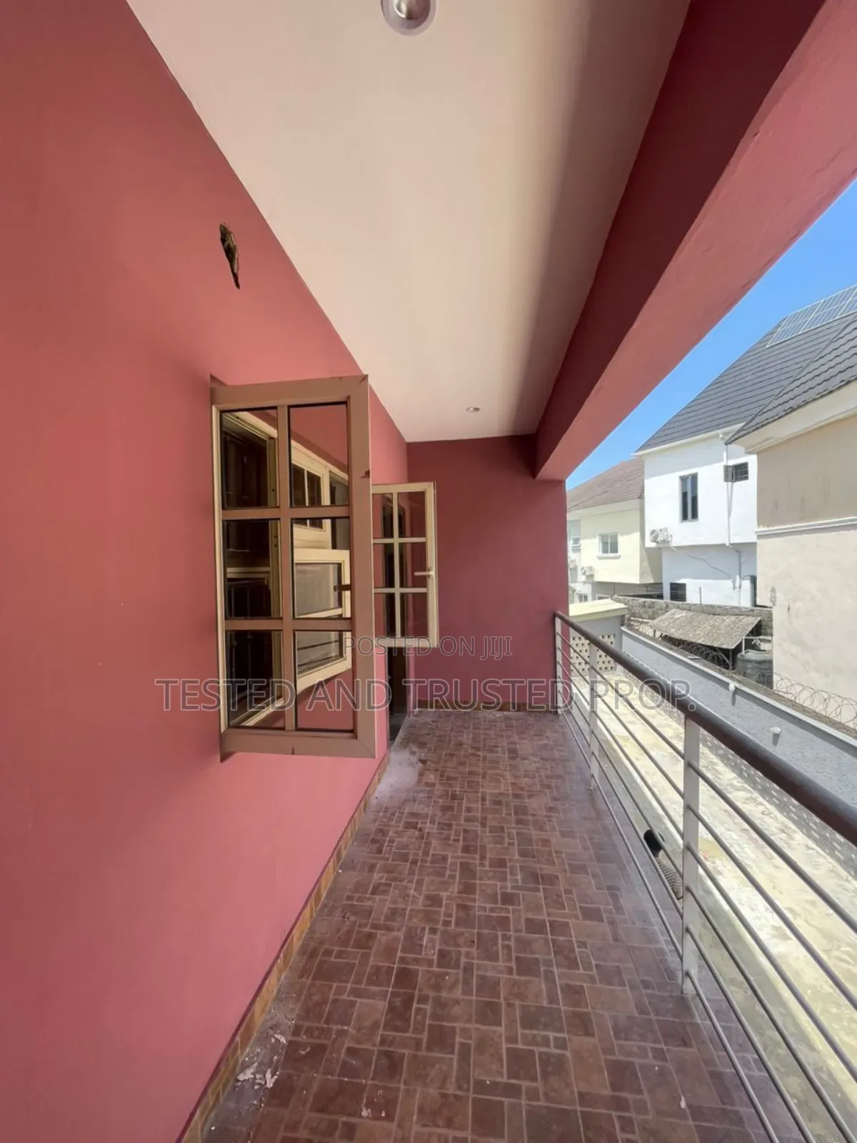 Mini Flat in Ikota for rent