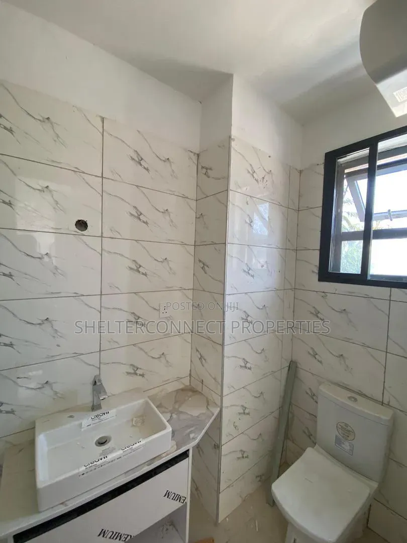 2bdrm Apartment in Ologolo for sale